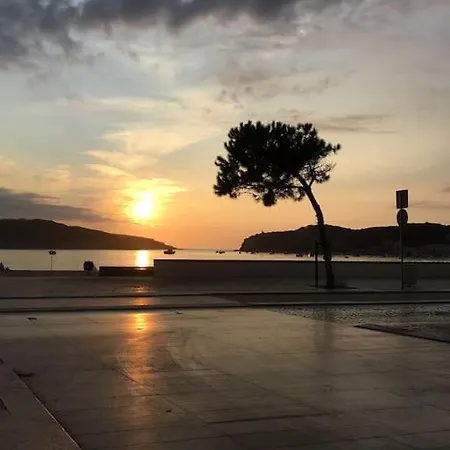 Met Het Rustige Salgado Op Wandelafstand Holiday home *