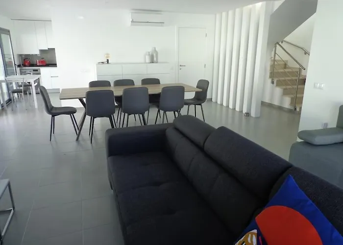 Met Het Rustige Salgado Op Wandelafstand *